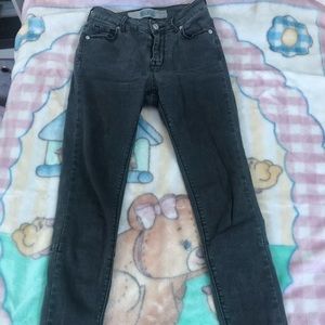 Brandy Melville skinny jeans